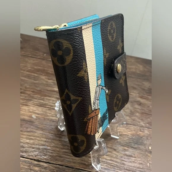 Authentic Louis Vuitton “Groom Portefeuille” monogram canvas compact wallet - Picture 3 of 9